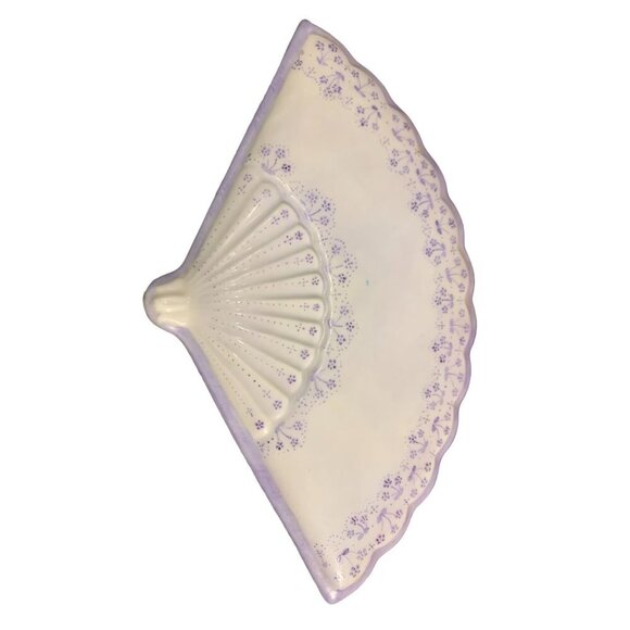 Ceramic Fan-Shaped Trinket Dish Hand-Painted Lavender Floral Design 1994 By Ladu - Picture 3 of 5